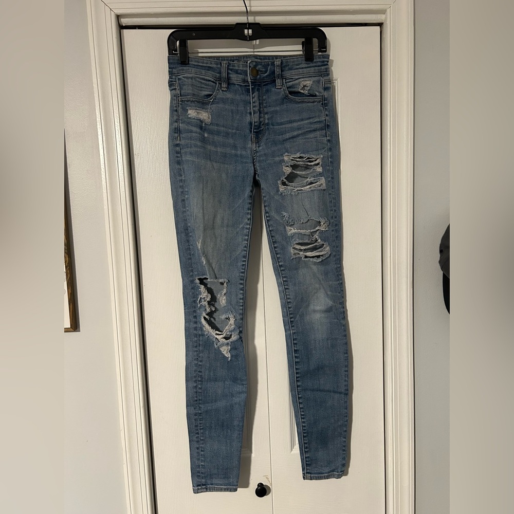 American Eagle Outfitters Light Blue Distressed Skinny Jeans